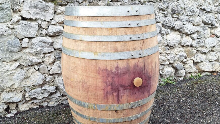 Tonneaux 228 L à vendre !